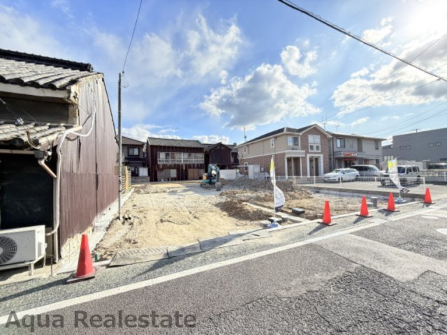 坂出市元町２丁目の新築一戸建の前面道路含む現地写真|前面道路含む現地写真です