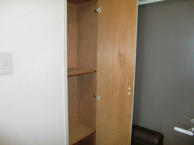 メゾン・ド・エクランの玄関|玄関収納