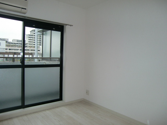 メゾン・ド・エクランの洋室