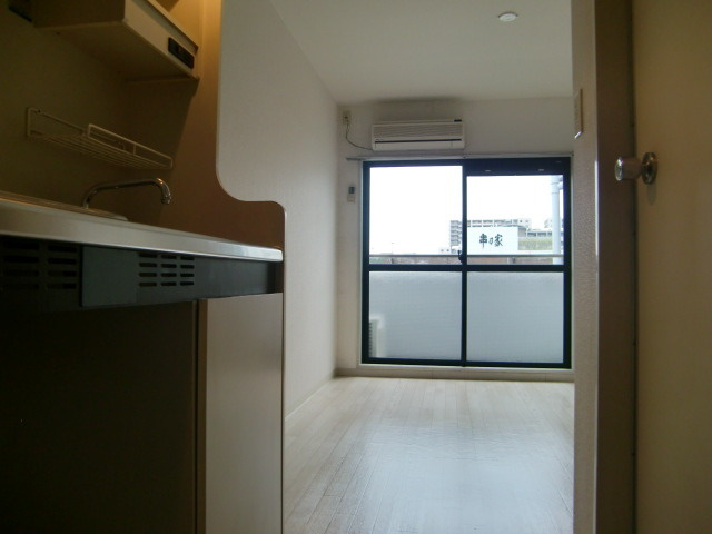 メゾン・ド・エクランの洋室