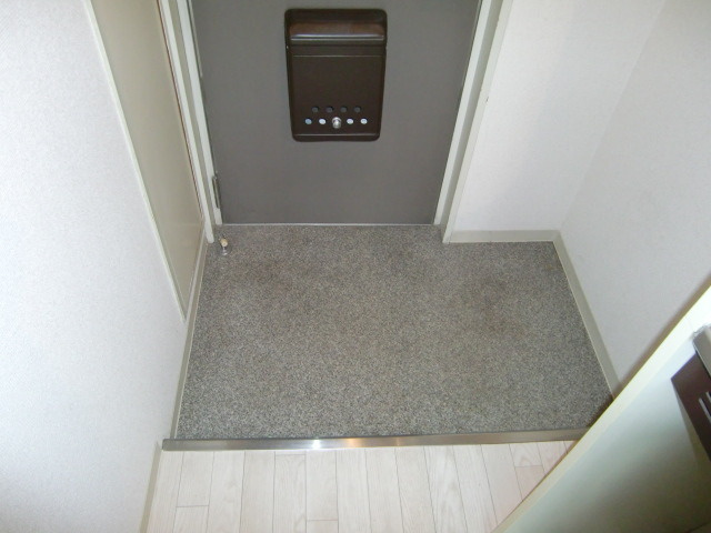 メゾン・ド・エクランの玄関