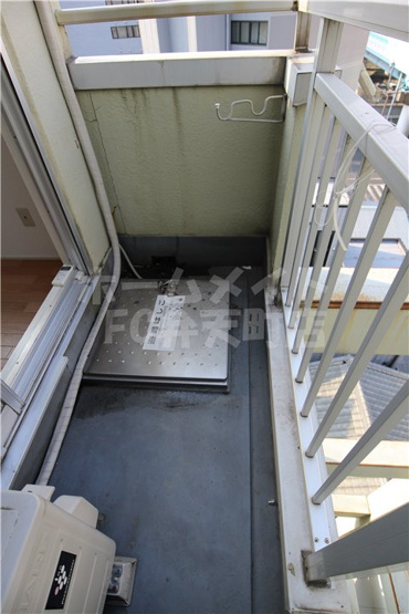 【バルコニー】 | メゾンクレールつかさ | お洗濯にも便利なバルコニー付き