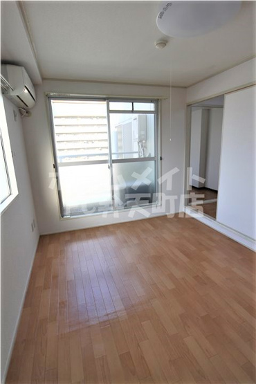 【寝室】 | メゾンクレールつかさ | 開放的な寝室です