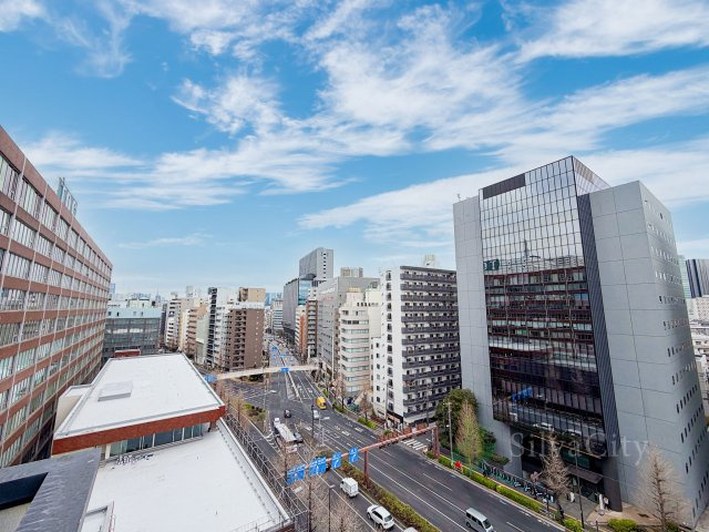 五反田ガーデンハイツの展望|大空と眺望を心ゆくまで楽しめるバルコニー。広々とした空間が開放感溢れる毎日を演出します。