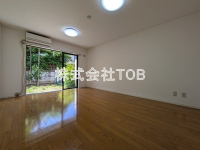 【居間・リビング】 | カサ・デ・高井戸 | 13帖