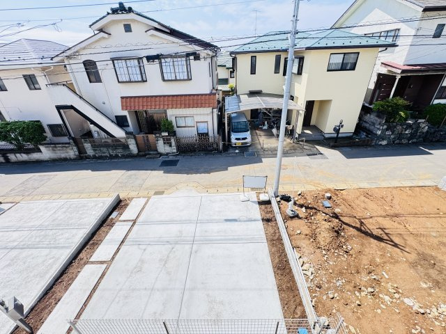 松戸市秋山新築戸建の展望|バルコニーより道路側眺望・南道路で日当たり良好♪