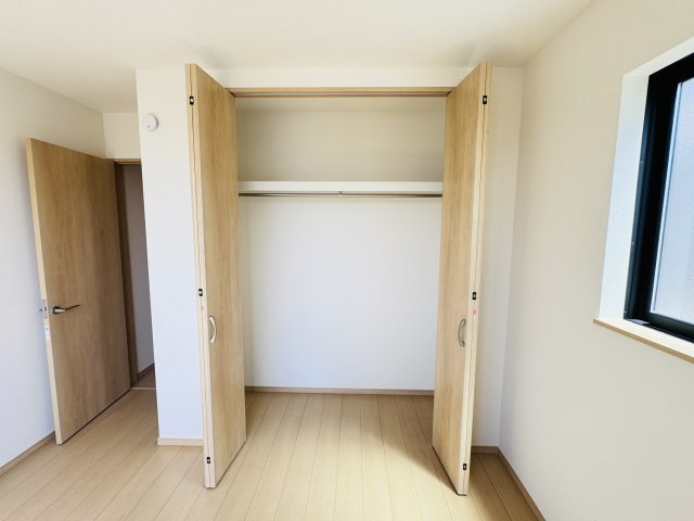 松戸市秋山新築戸建の収納|5.18帖洋室収納
