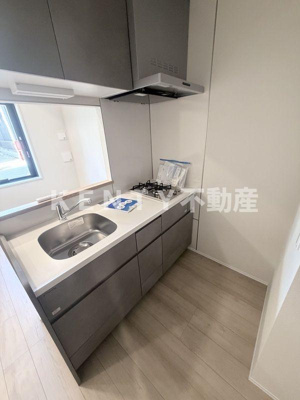 【キッチン】 | FABRIC 蒲田 west Residence | コンパクトなキッチンで掃除もラクラク