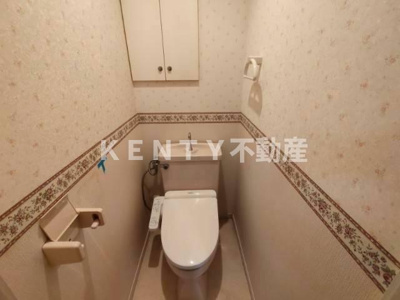 【トイレ】 | シークレットプラザ東六郷 | 清潔感のあるトイレです