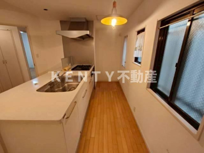 【キッチン】 | シークレットプラザ東六郷 | きれいなキッチンです