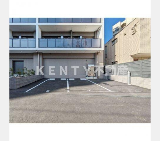 【駐車場】 | プレディアコート大森山王 | 駐車場があるので、車を買う予定の方も安心です