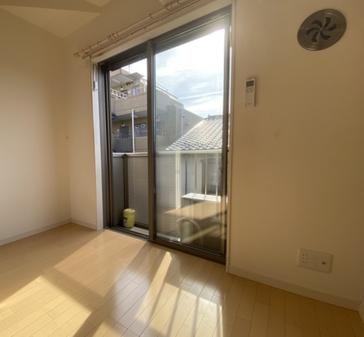 清明の居間・リビング