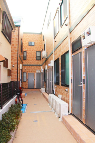 ハウスVESTAの玄関|ドア