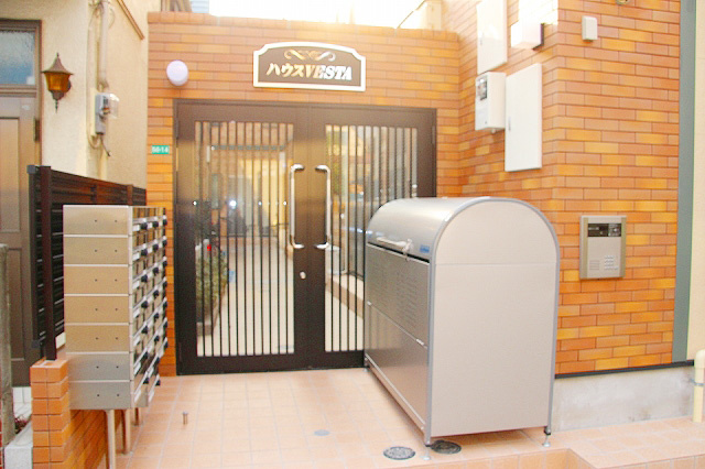 ハウスVESTAのエントランス|エントランス