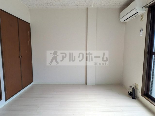リーベハイツ青山の居間・リビング