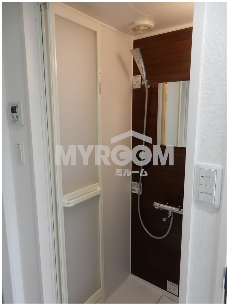 ジリオロッソ東新宿の浴室|(同一仕様写真）