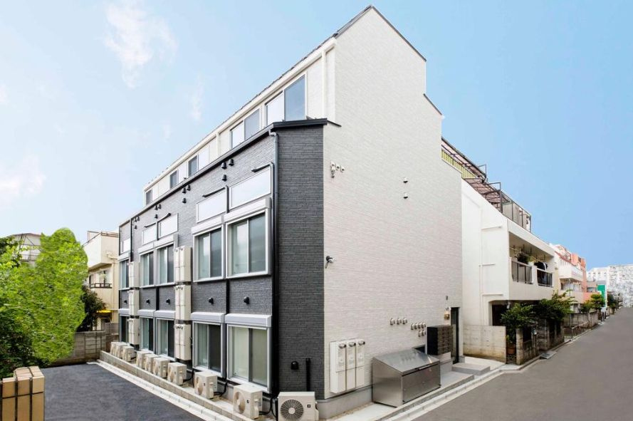 ジリオロッソ東新宿の外観