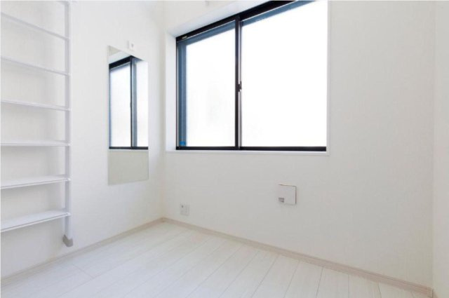 ジリオロッソ東新宿の居間・リビング|こちらの居間で趣味の時間をお楽しみください