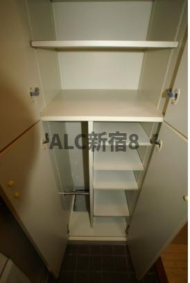 ライオンズマンション千駄ヶ谷第２の収納