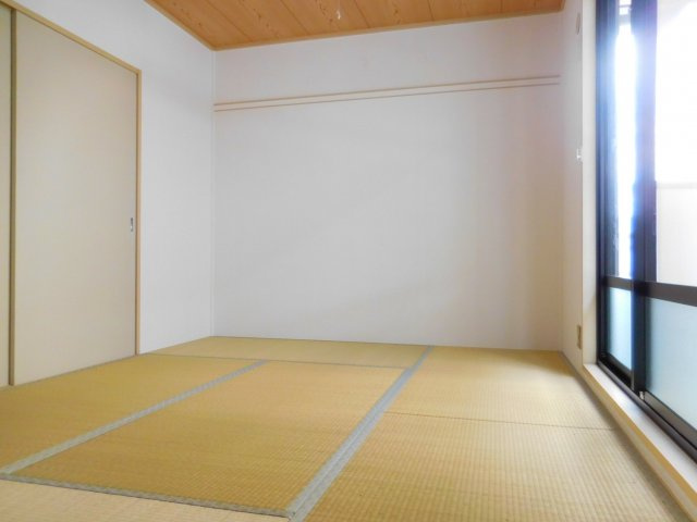 サンライフ川添の居間・リビング