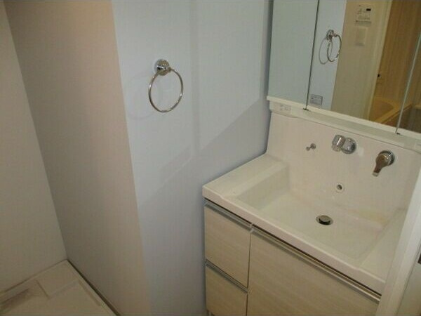 アンジュ栄の洗面所