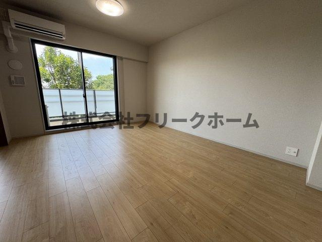 武蔵野市境２丁目の賃貸マンションの居間・リビング