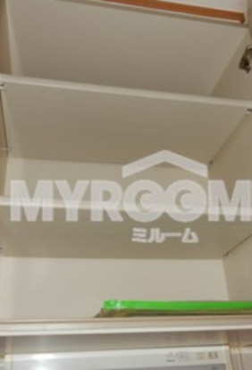 ハイツＮＡＮＡの収納|キッチンの上にも収納が付いています♪