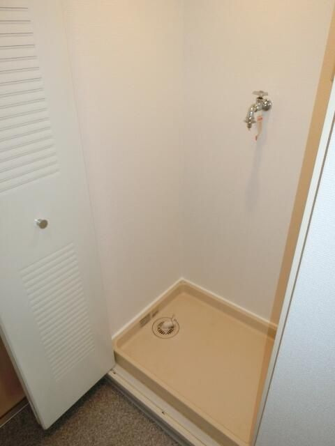 ダイアパレス錦糸町第５の設備|洗濯機置場