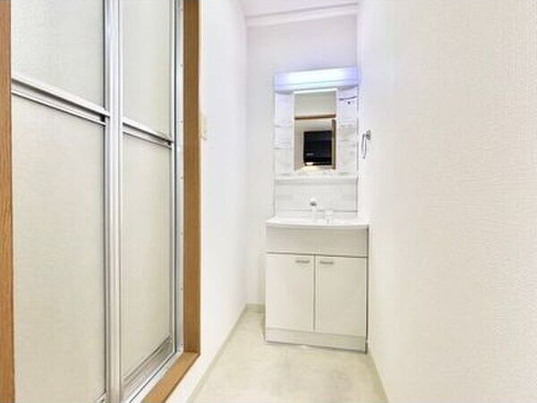 フィオーレ観月の独立洗面台