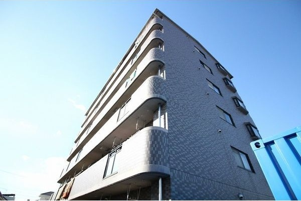 フィオーレ観月の外観