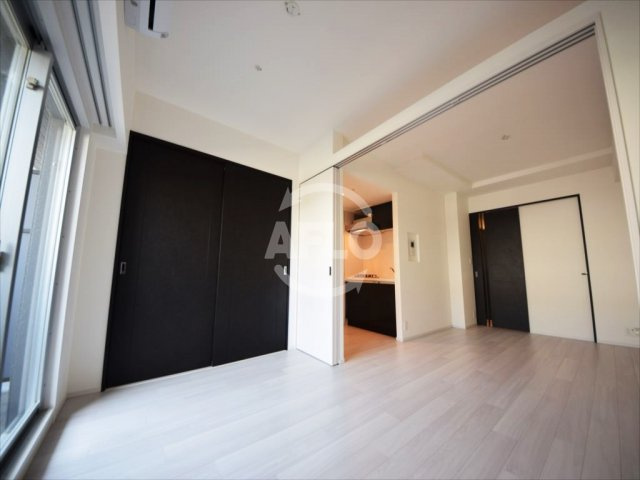 スワンズシティ中之島クロスの居間・リビング|スワンズシティ中之島クロス　洋室