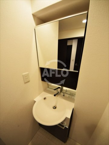 スワンズシティ中之島クロスの独立洗面台|スワンズシティ中之島クロス　洗面化粧台