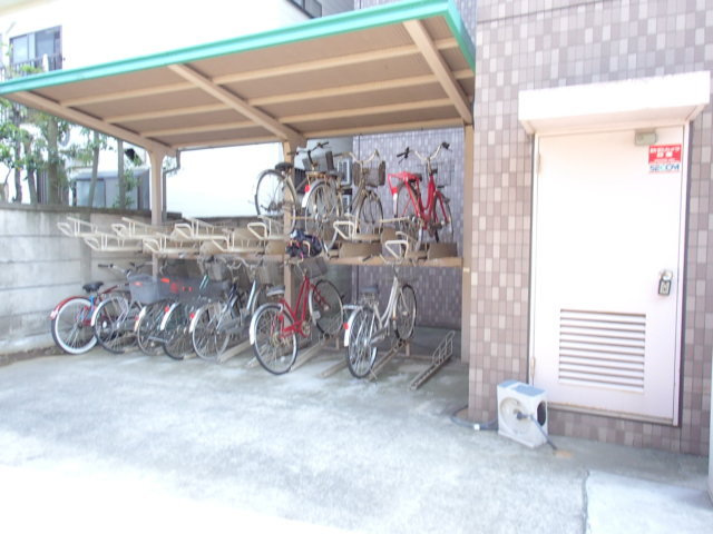 メゾンドマーニのその他共用部分|★自転車駐輪無料★