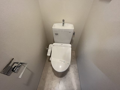 【トイレ】 | プレサンス淡路駅前 | ウォシュレット付きで清潔感のあるトイレです