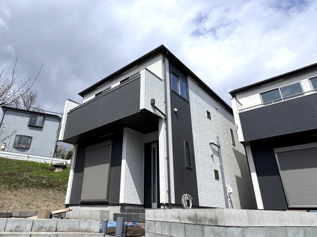 柏市大室新築戸建の外観|A号棟外観：3月27日撮影・もうすぐ完成！