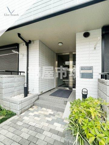 荒川区町屋１丁目のアパートのエントランス