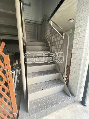 荒川区町屋１丁目のアパートのその他共用部分|共有階段