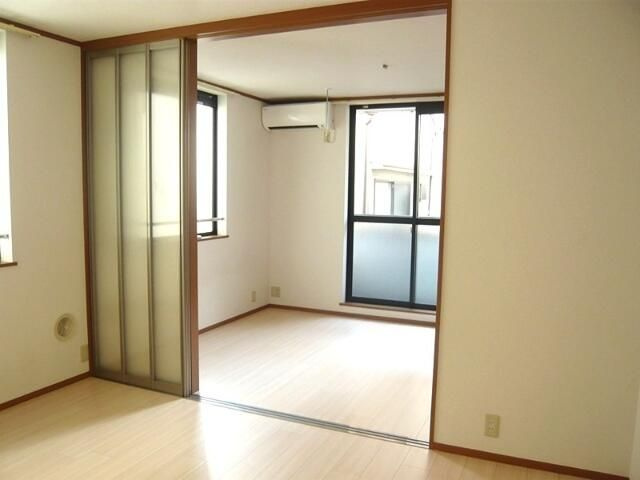 荒川区町屋１丁目のアパートの寝室