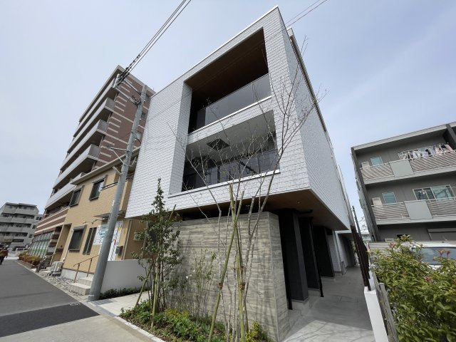 稲城市東長沼の賃貸マンション