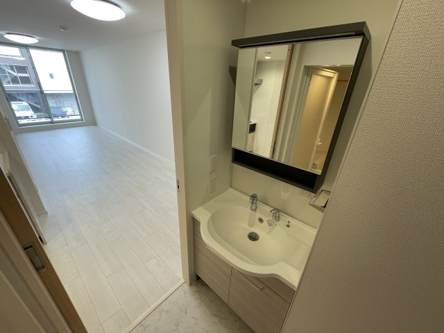 稲城市東長沼の賃貸マンションの洗面所