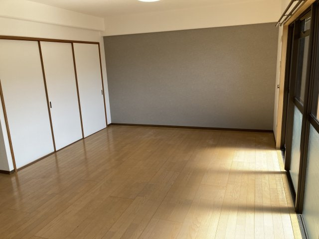 サンビレッジ畝刈