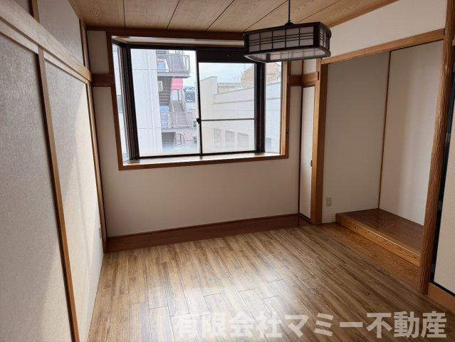 【内装】 |  西新地事務所Y