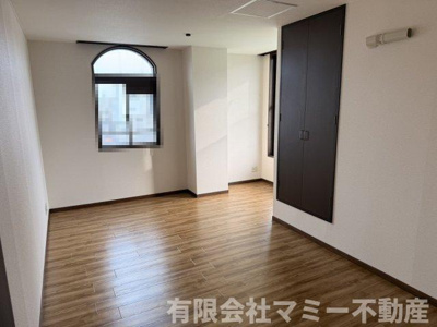 【内装】 |  西新地事務所Y