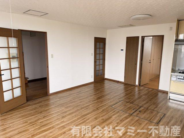 【居間・リビング】 |  西新地事務所Y