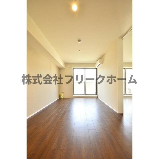 杉並区久我山２丁目の賃貸マンションの居間・リビング