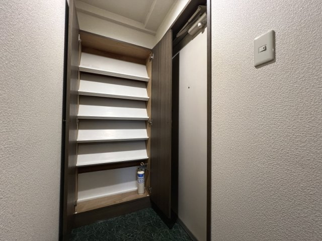 ガラ・ステージ日本橋の収納|シューズボックス