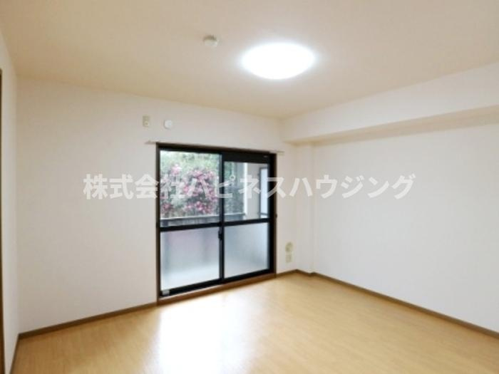 ル・モンテストＦの居間・リビング