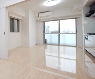 Rising place浅草五番館の居間・リビング