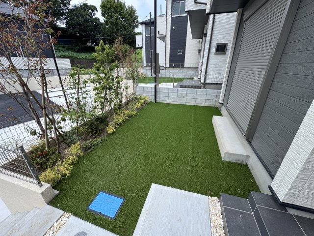 柏市大室新築戸建の庭|リビング前・南側庭スペース