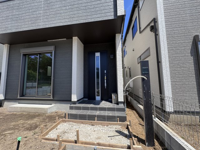 柏市大室新築戸建のエントランス|エントランス・玄関ポーチ